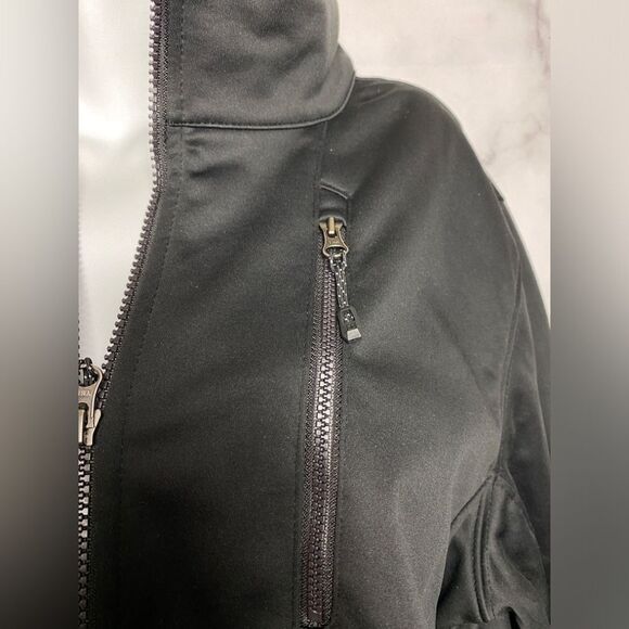 Medium Swiss Tech Men's Black Soot Softshell Jacket - Picture 6 of 11